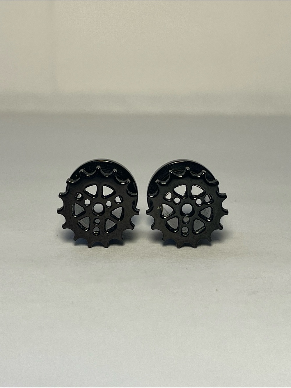 Black Gear-Style Men's Tunnels